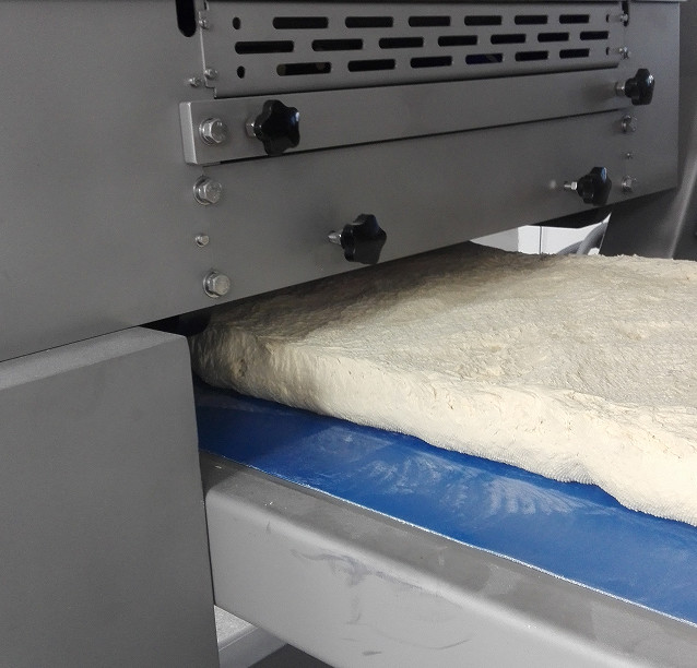 600mm Working Width Dough Laminating Machine For Pastries with