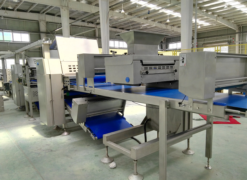 Z Shape Placed Pastry lamination Machine Customized Belt Width For Danish Pastry