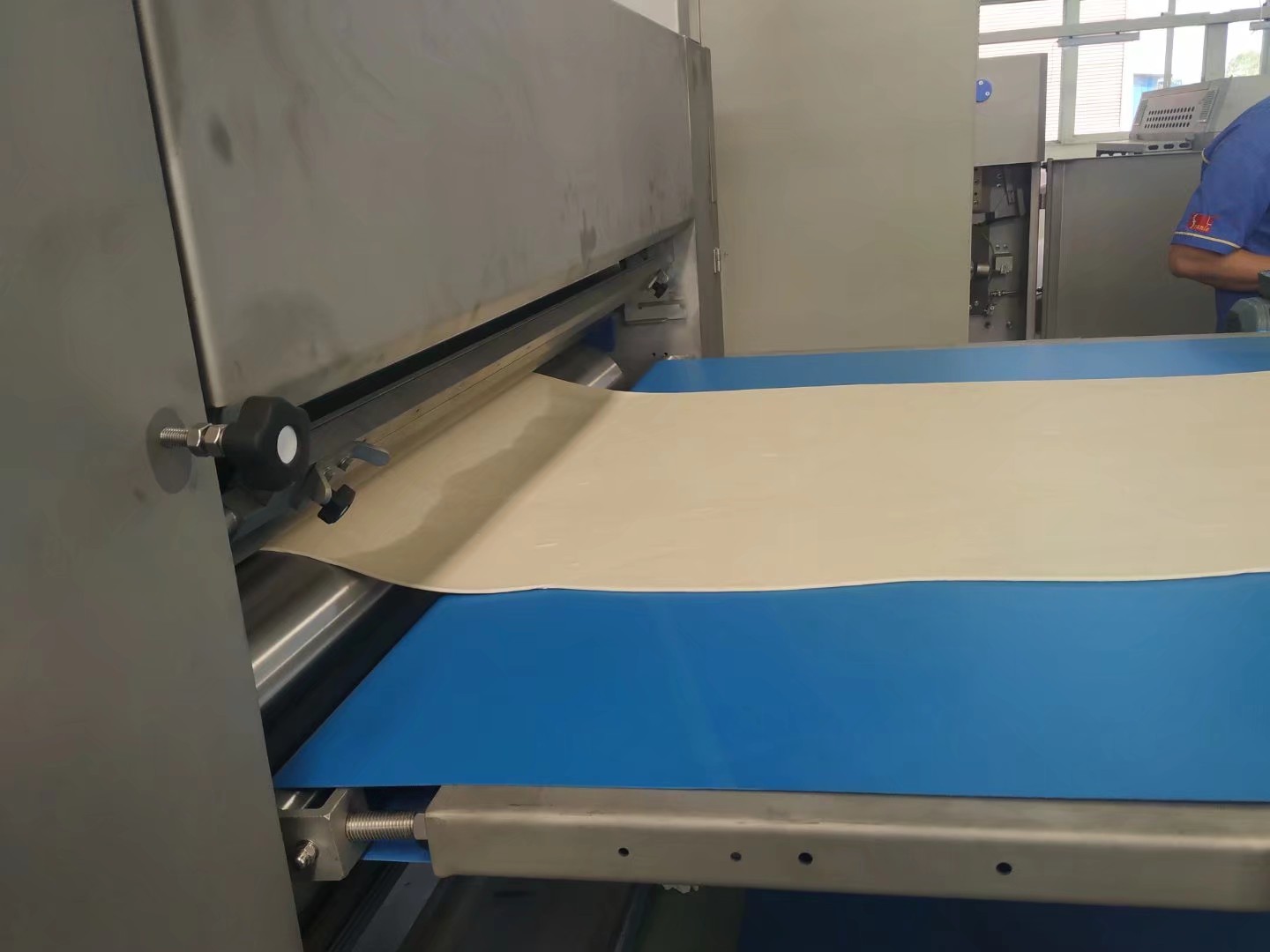Automated Pita Making Machine For Flatbread , Pita Bread Equipment With Tunnel Oven