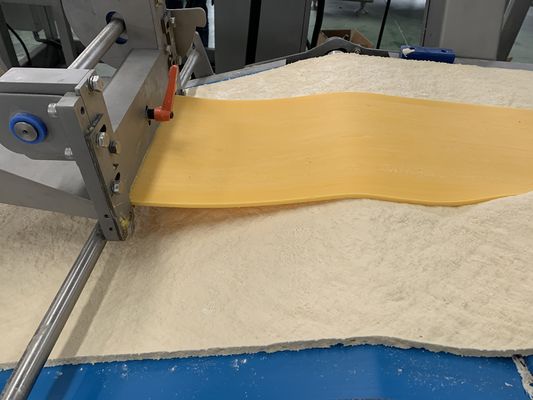 600-1200kg/H Capacity Puff Pastry Production Line Of Semi-Automatic / Fully Automatic For Stuffed Or Empty Pastries